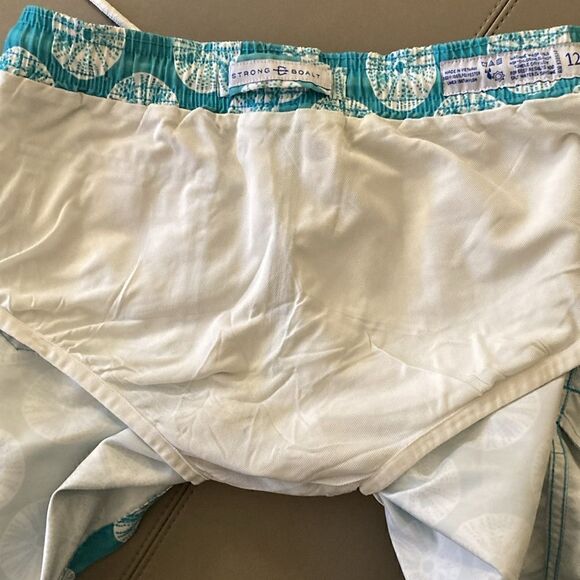 Strong Boat Classic Boys Swim Trunks in White/Aqua Sand Dollar Print. Size 12. - Picture 7 of 9